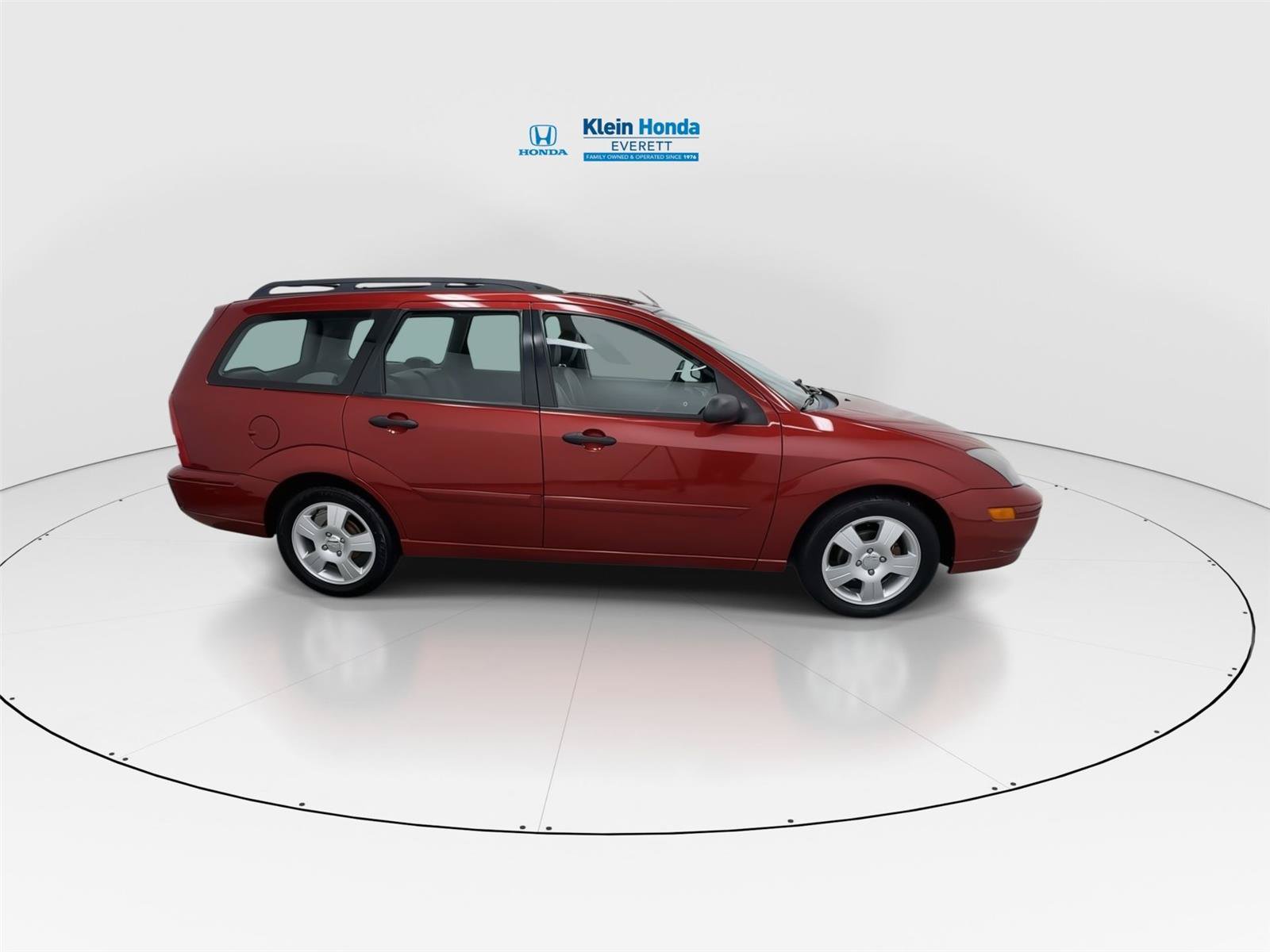 Used 2003 Ford Focus ZTW FWD image 3