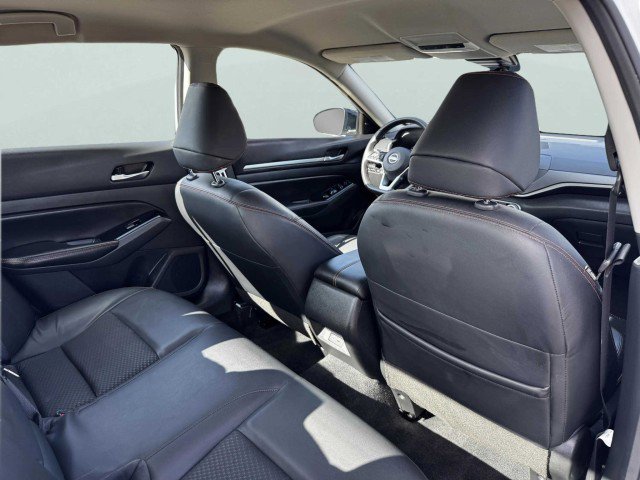 Used 2024 Nissan Altima 2.5 SR image 39