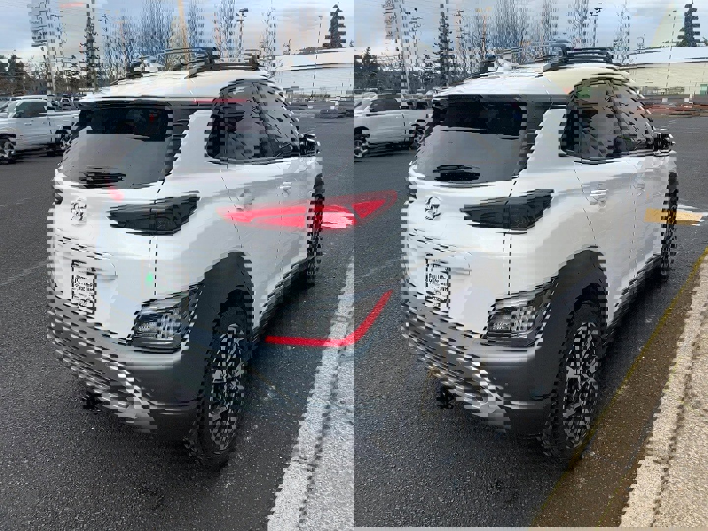 Used 2023 Hyundai Kona Limited image 11