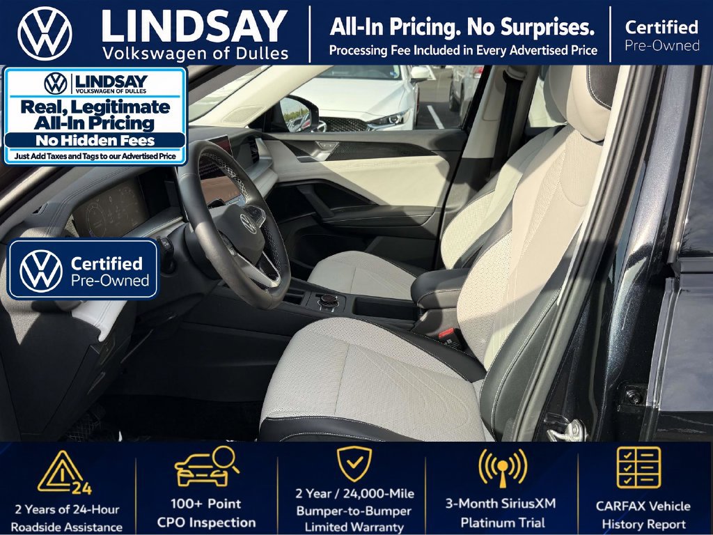 Used 2025 Volkswagen Tiguan SE FWD image 12