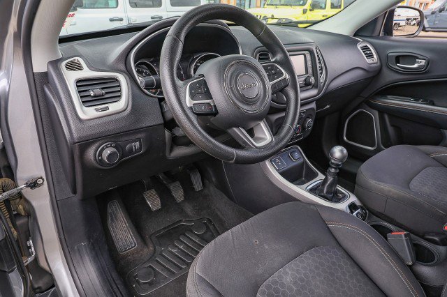 Used 2017 Jeep Compass Sport w/ Tech Group FWD image 11