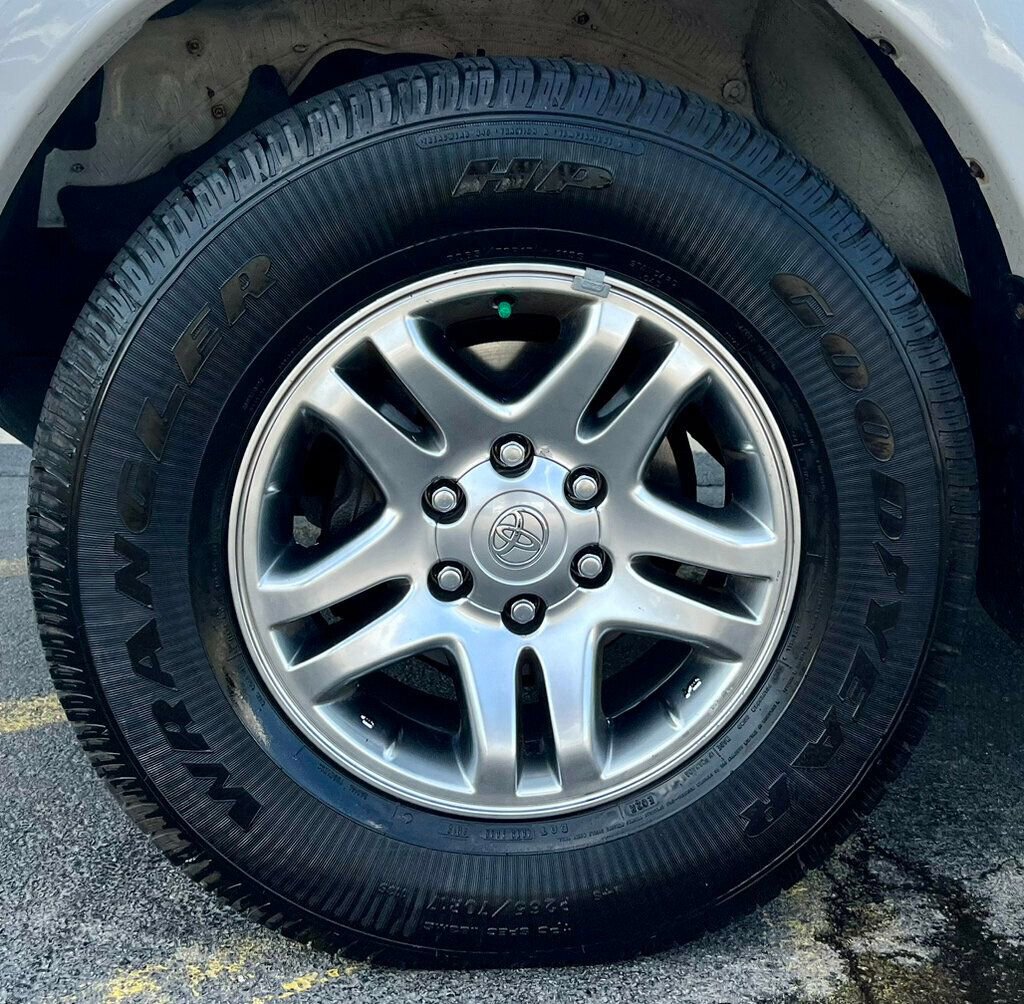 Used 2003 Toyota Sequoia Limited image 25