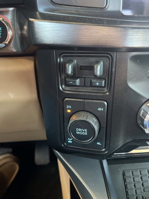 Used 2025 Ford F250 Lariat w/ Chrome Package AWD/4WD image 20