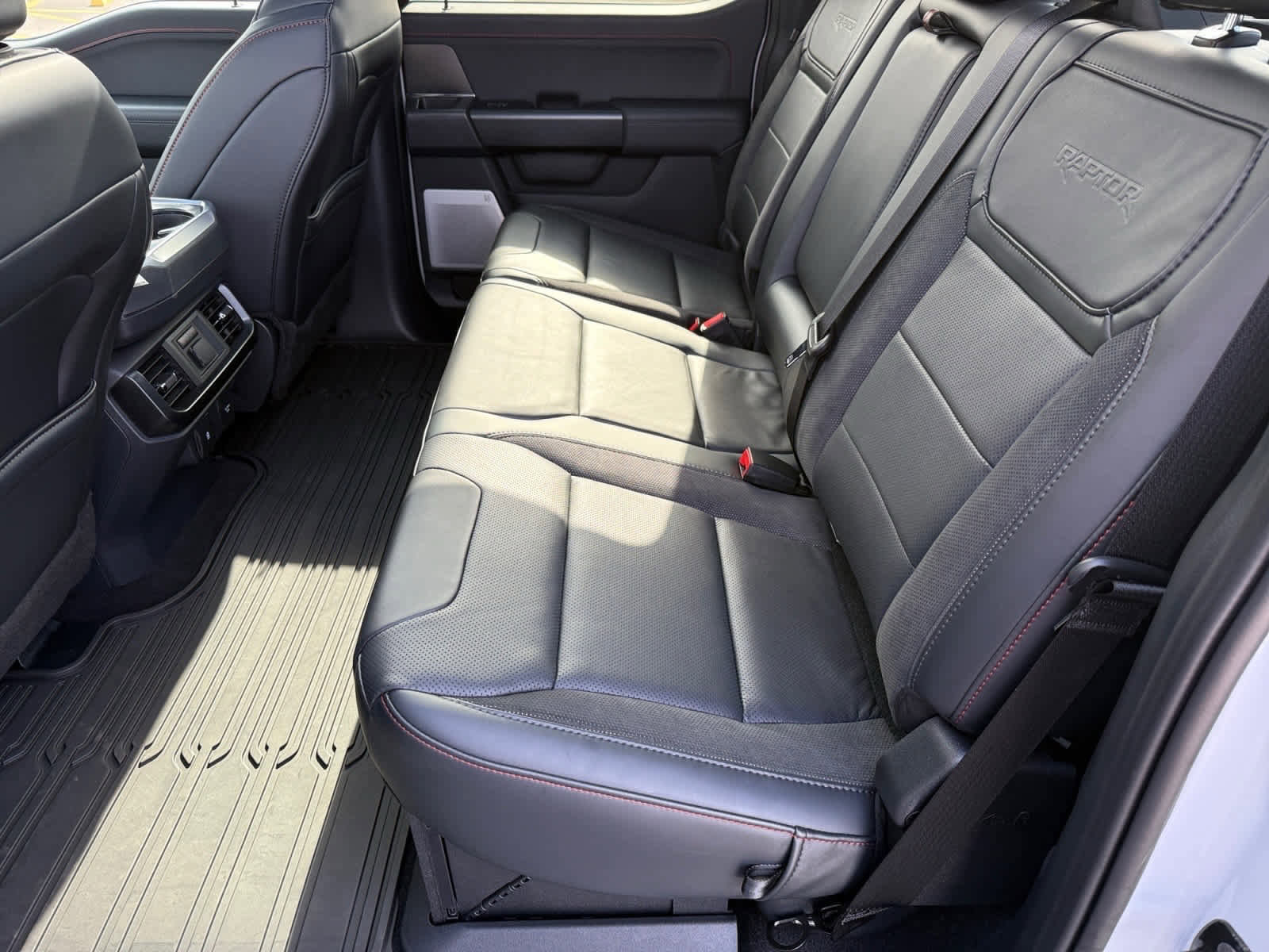 Used 2025 Ford F150 Raptor image 11