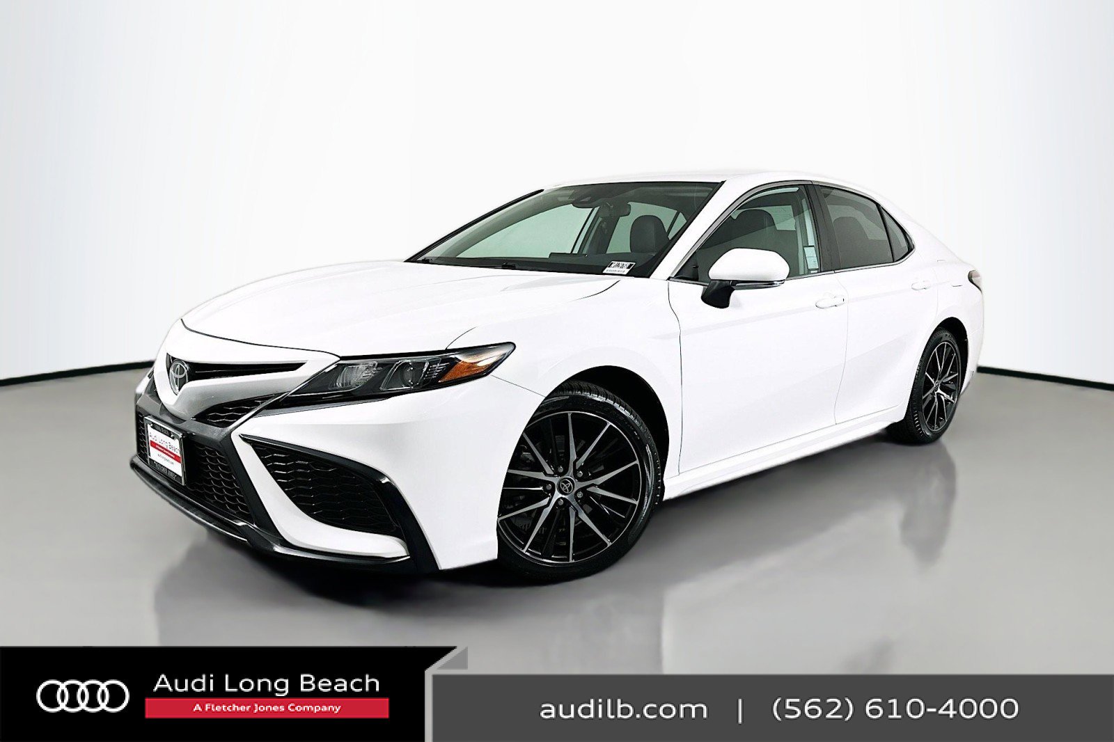 Used 2023 Toyota Camry SE
