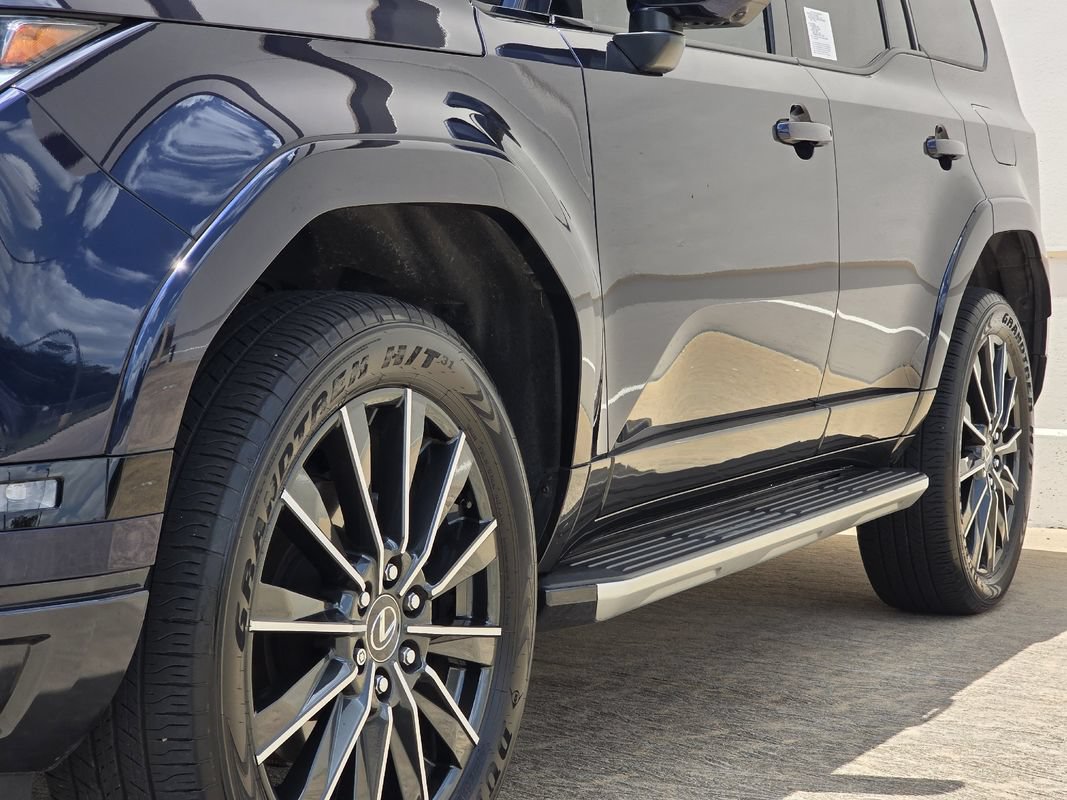 Used 2026 Lexus GX 550 w/ Accessory Package (2T) AWD/4WD image 45