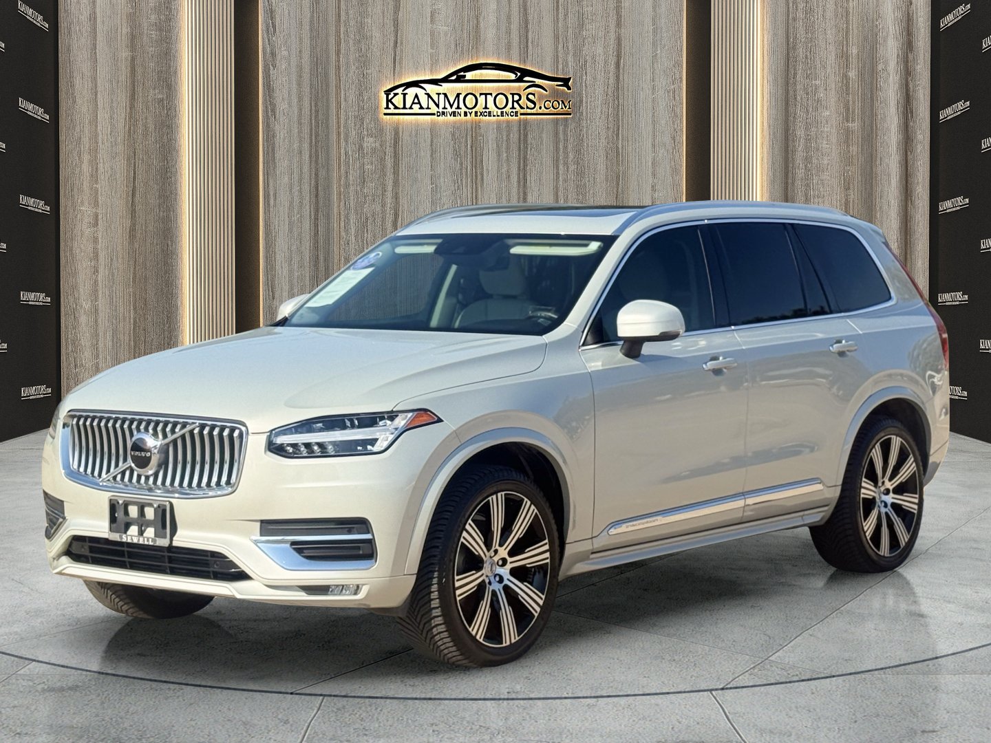 Used 2020 Volvo XC90 T6 Inscription w/ Protection Package Premier AWD/4WD image 3