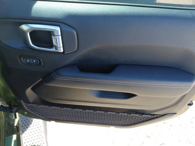 Used 2023 Jeep Wrangler Unlimited Sahara w/ Cold Weather Group image 29