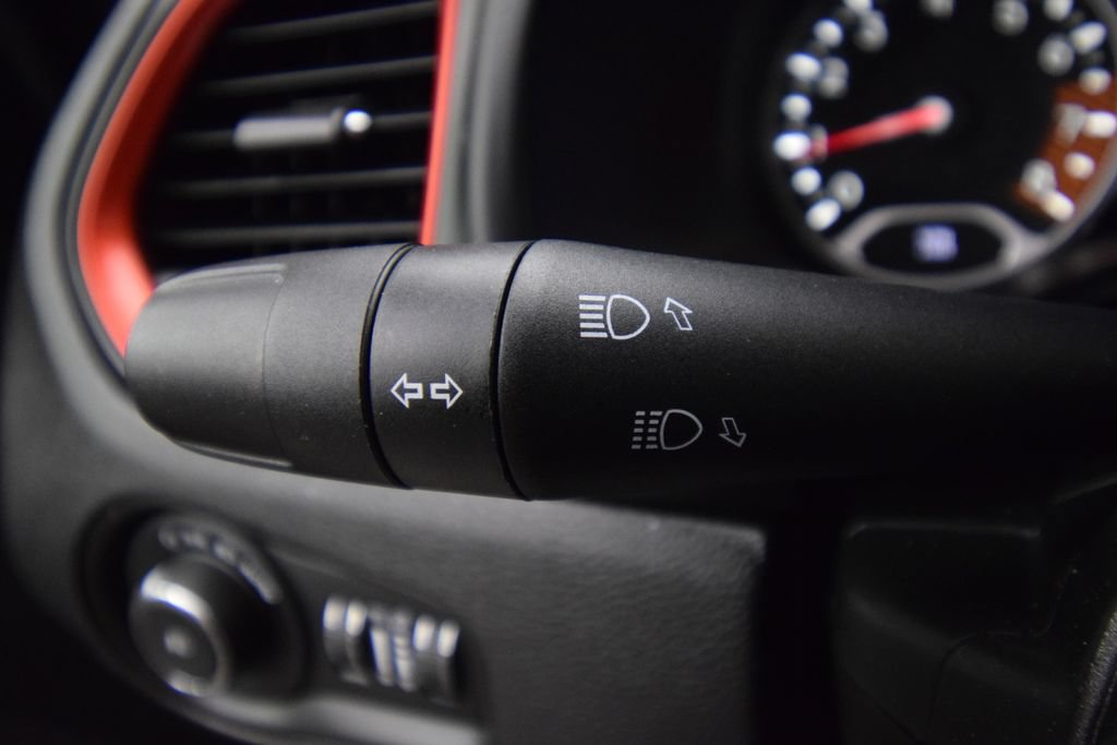 Used 2020 Jeep Renegade Trailhawk w/ LED Lighting Group AWD/4WD image 34