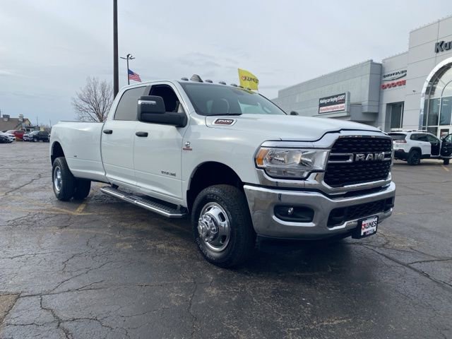 Used 2024 RAM 3500 Big Horn image 2