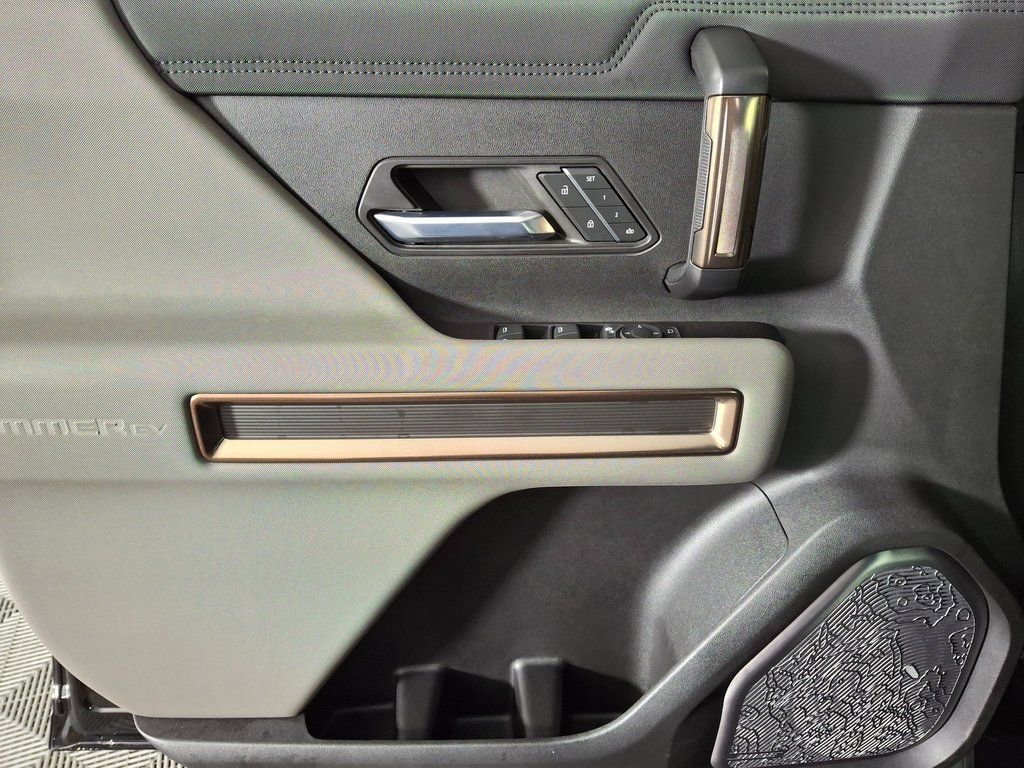 Used 2024 GMC Hummer EV 3X image 25