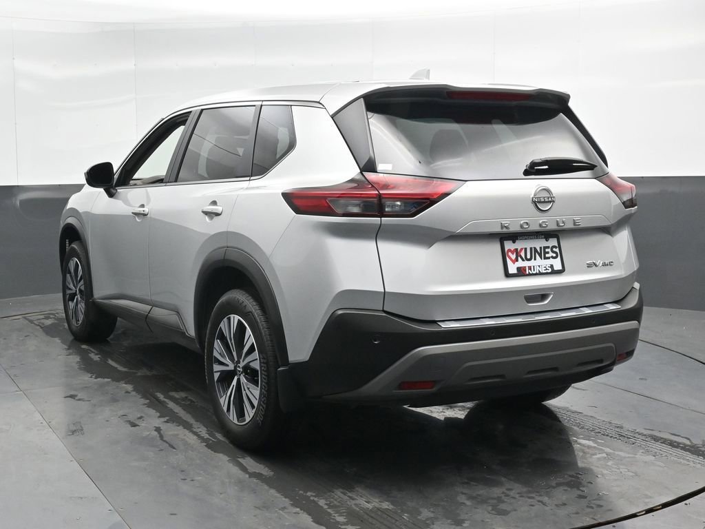 Used 2023 Nissan Rogue SV image 11