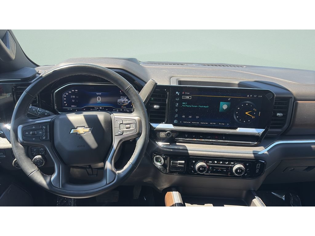Used 2024 Chevrolet Silverado 3500 High Country w/ High Country Premium Package AWD/4WD image 5