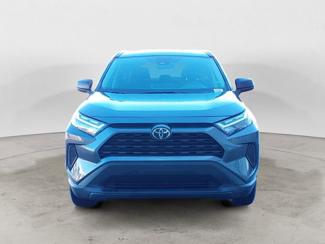 Used 2025 Toyota RAV4 LE AWD/4WD image 8