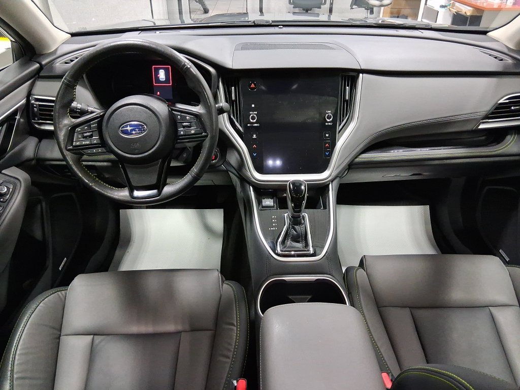 Used 2024 Subaru Outback Onyx Edition AWD/4WD image 3