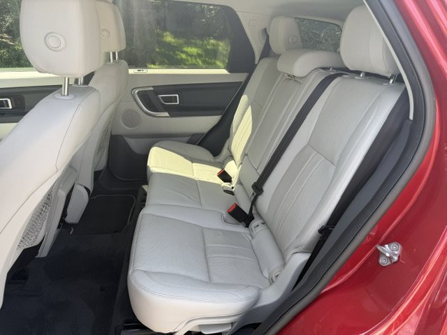 Used 2019 Land Rover Discovery Sport SE AWD/4WD image 12