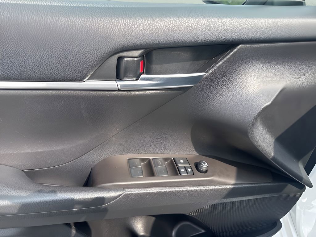 Used 2023 Toyota Camry SE w/ Convenience Package image 26