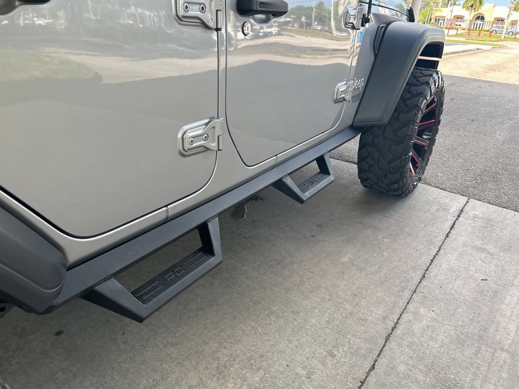 Used 2018 Jeep Wrangler Unlimited Sport S AWD/4WD image 20