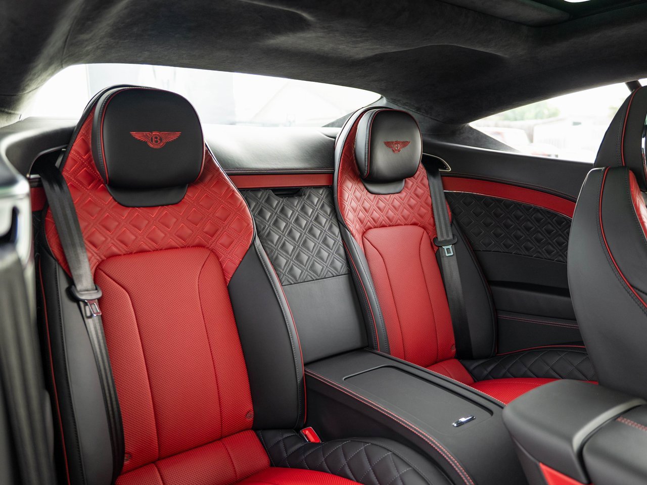 Used 2022 Bentley Continental GT image 40