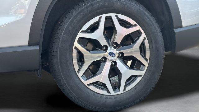 Used 2023 Subaru Forester Premium AWD/4WD image 29