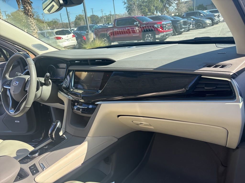 Certified 2024 Cadillac XT6 Premium Luxury w/ LPO, Floor Liner Package image 35