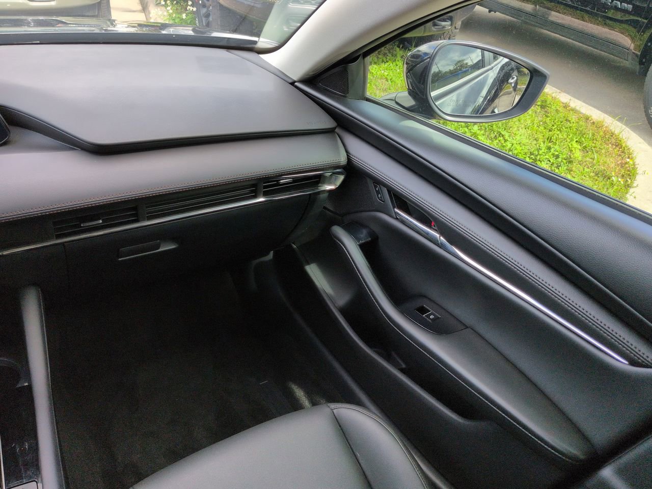 Used 2023 MAZDA MAZDA3 s image 17