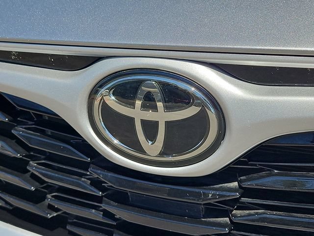 Used 2023 Toyota Highlander LE FWD image 25