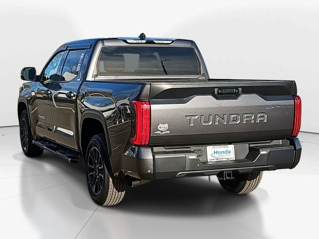 Used 2022 Toyota Tundra SR5 w/ SR5 Convenience Package image 5