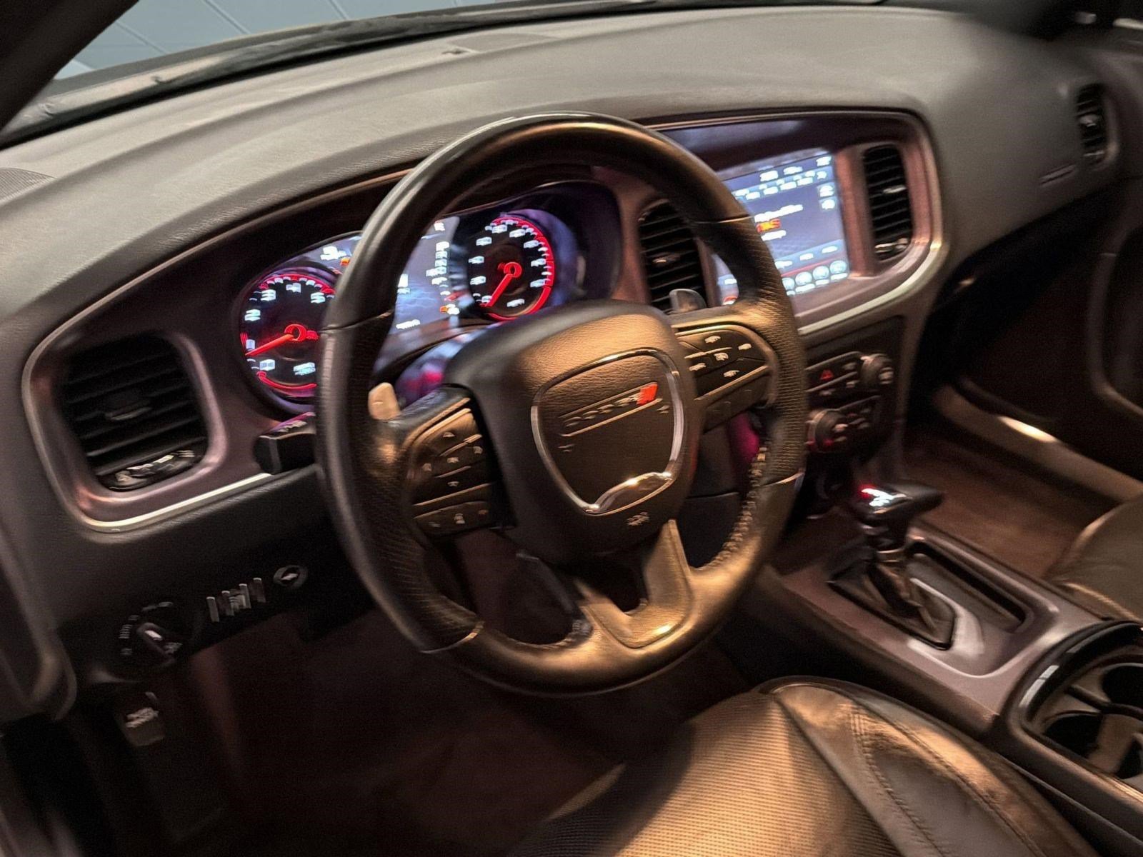 Used 2018 Dodge Charger R/T w/ Plus Group image 4