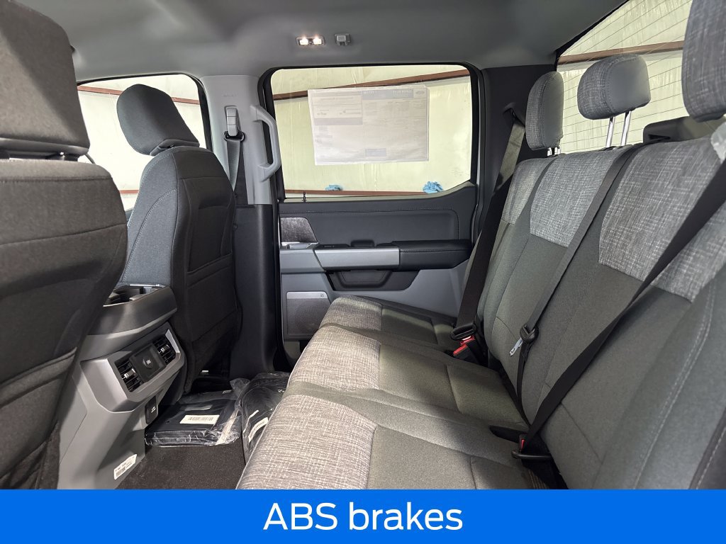 New 2026 Ford F250 XLT w/ XLT Premium Package AWD/4WD image 42