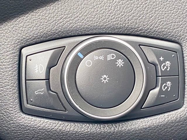 Used 2019 Ford Escape SE image 14