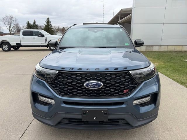 Used 2020 Ford Explorer ST w/ ST Street Pack image 2