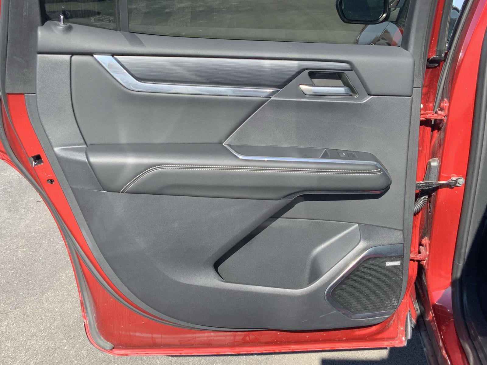 Used 2024 GMC Acadia Elevation image 49