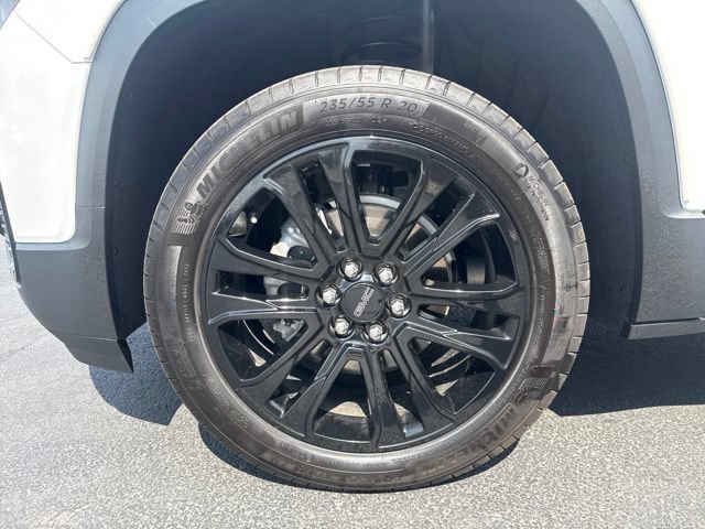 Used 2023 GMC Acadia SLE w/ Driver Convenience Package FWD image 10