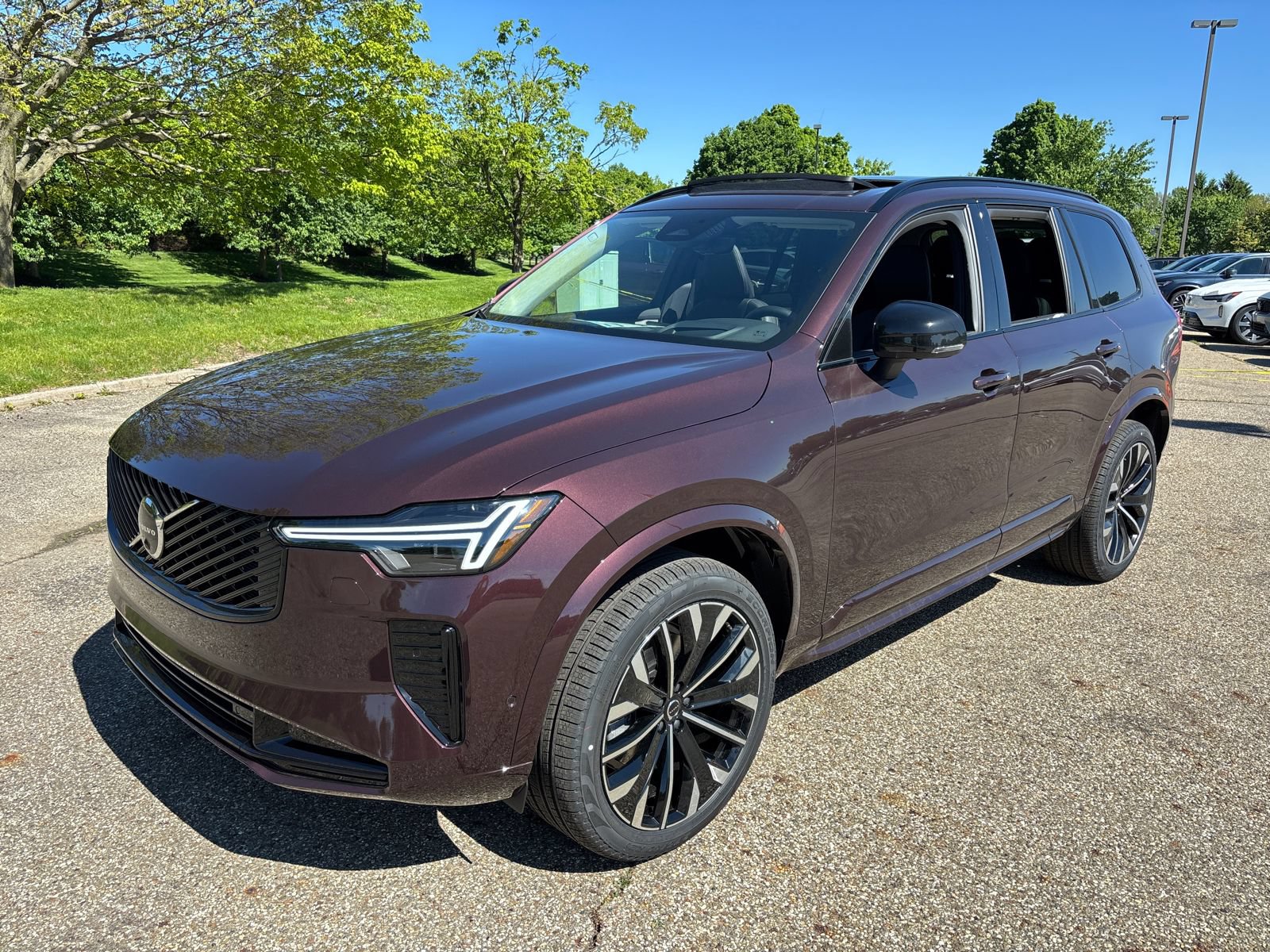 New 2026 Volvo XC90 B6 Ultra w/ Protection Package Premier