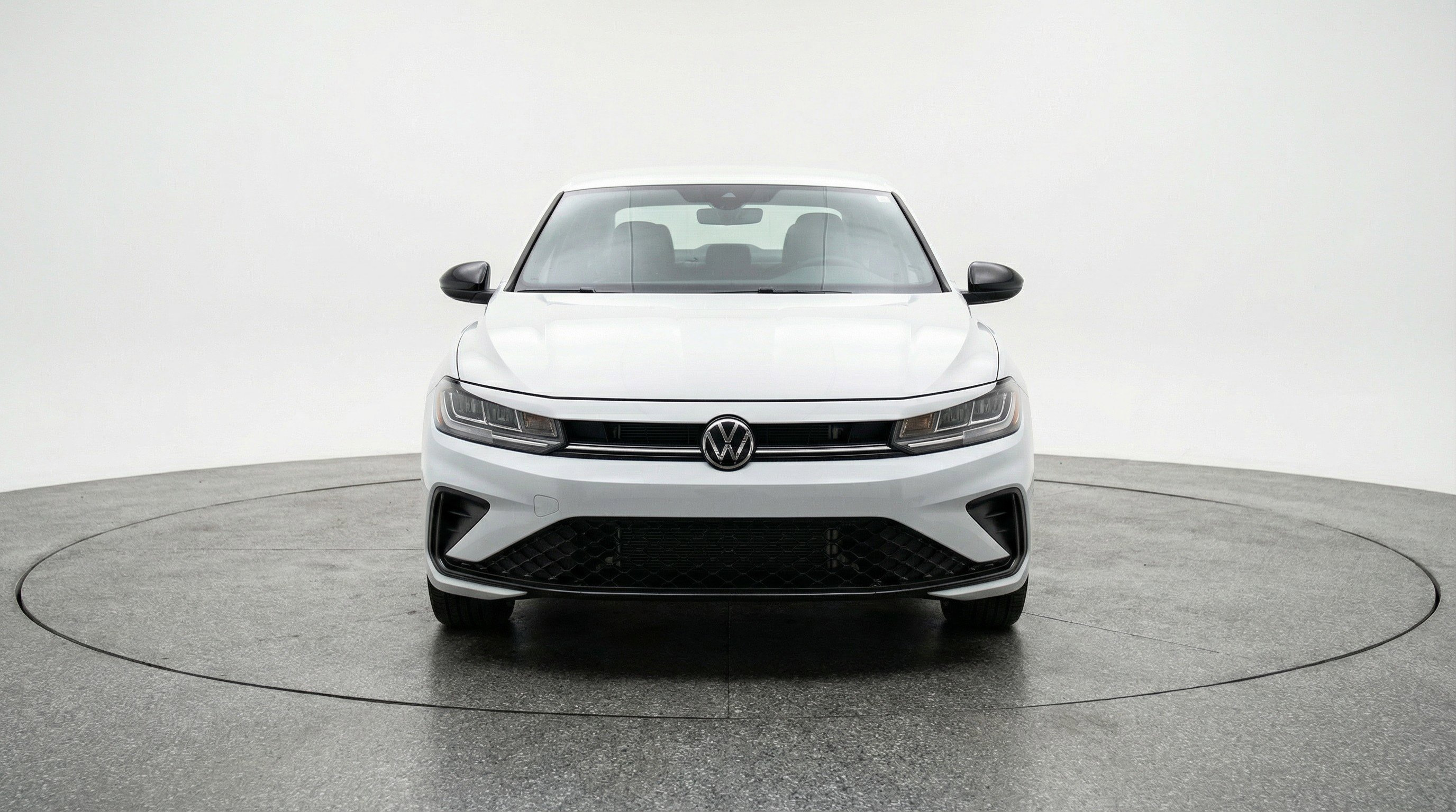 Used 2025 Volkswagen Jetta Sport FWD image 2