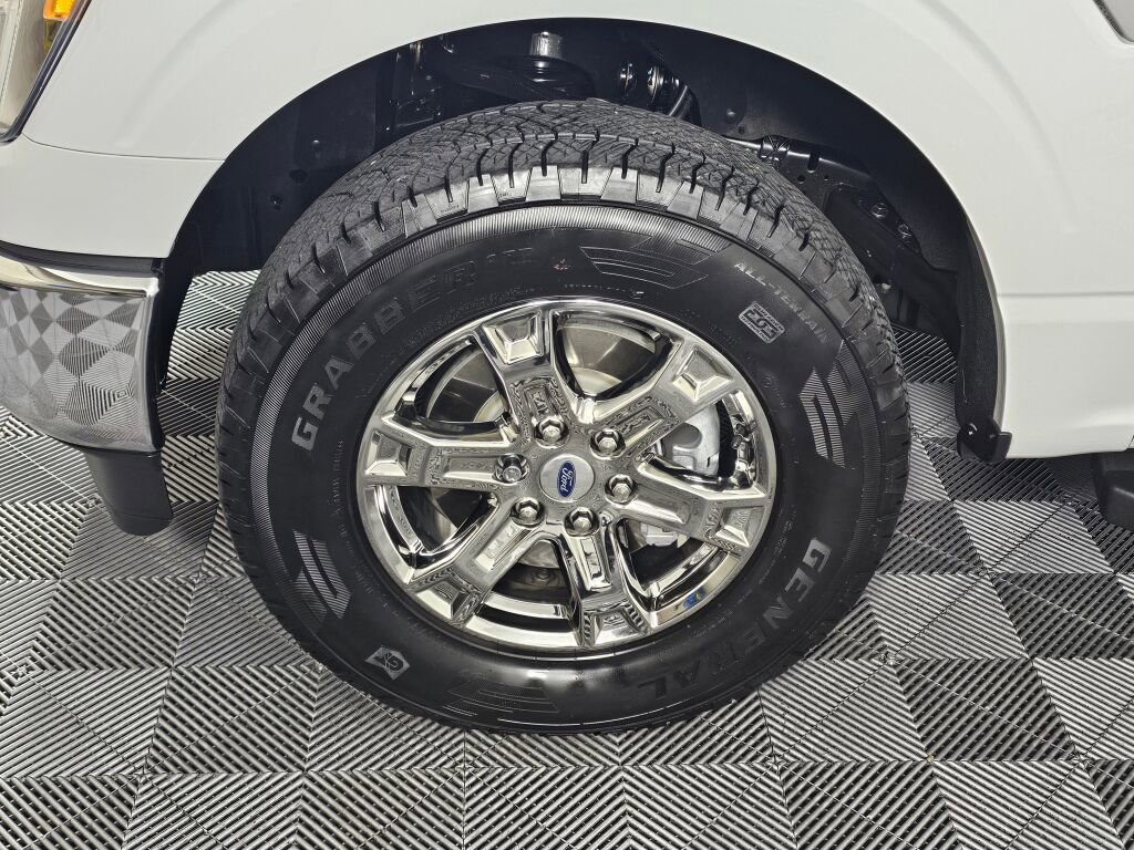 Used 2023 Ford F150 XLT w/ XTR Package image 11