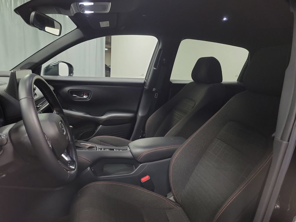 Used 2025 Honda HR-V Sport image 15