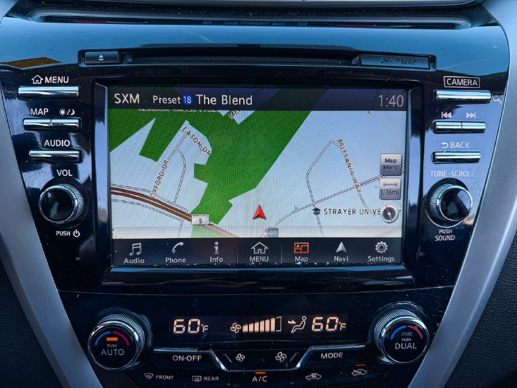 Used 2018 Nissan Murano SV w/ Premium Package AWD/4WD image 11