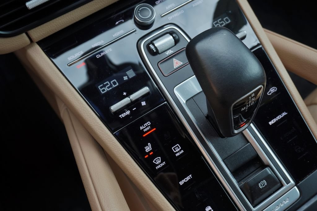Used 2019 Porsche Cayenne AWD/4WD image 22