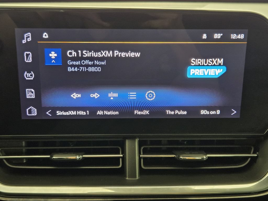 Used 2024 Chevrolet Trax RS FWD image 18