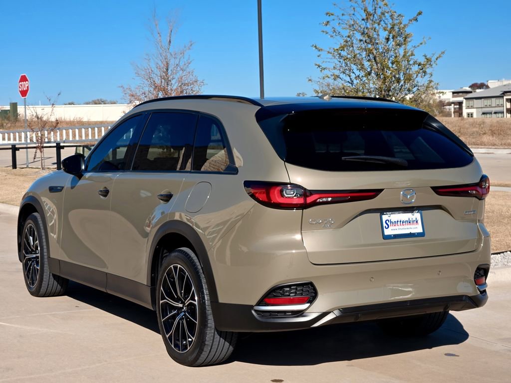 Used 2025 MAZDA CX-70 Plug-In Hybrid w/ Premium Pkg image 5