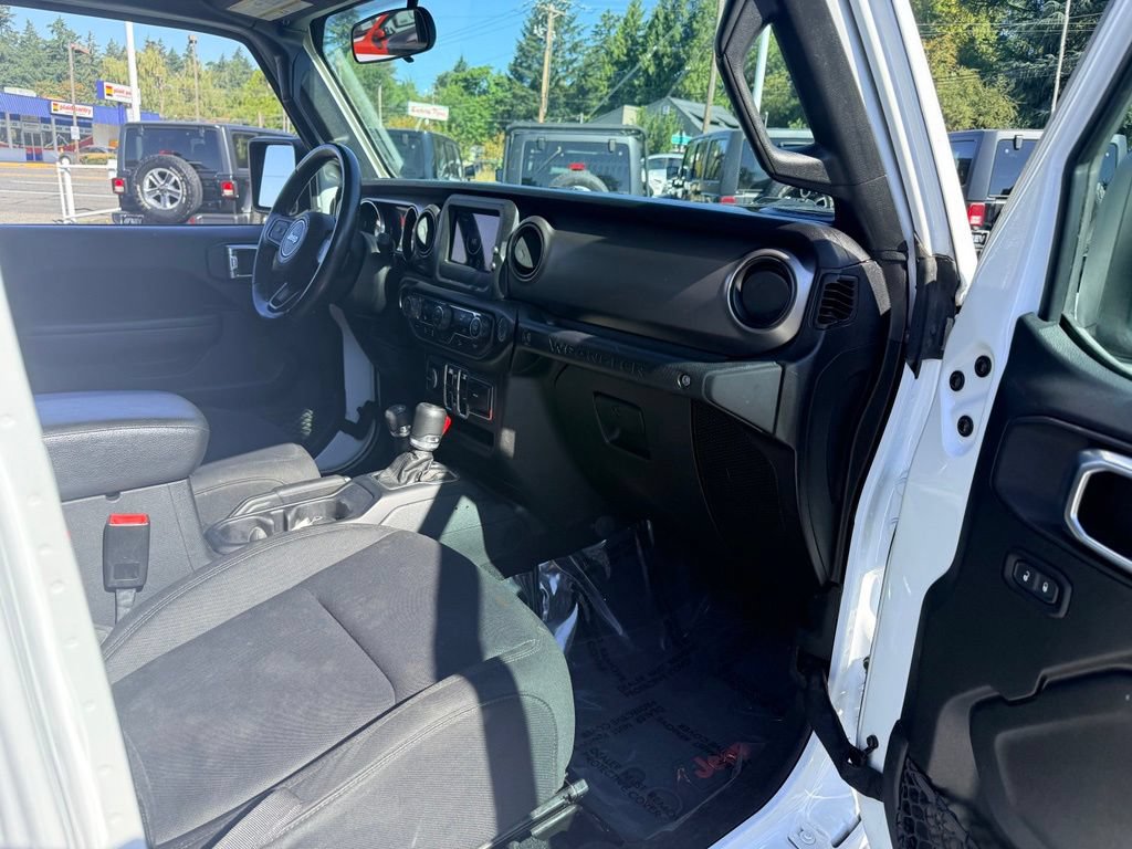 Used 2018 Jeep Wrangler Unlimited Sport AWD/4WD image 26