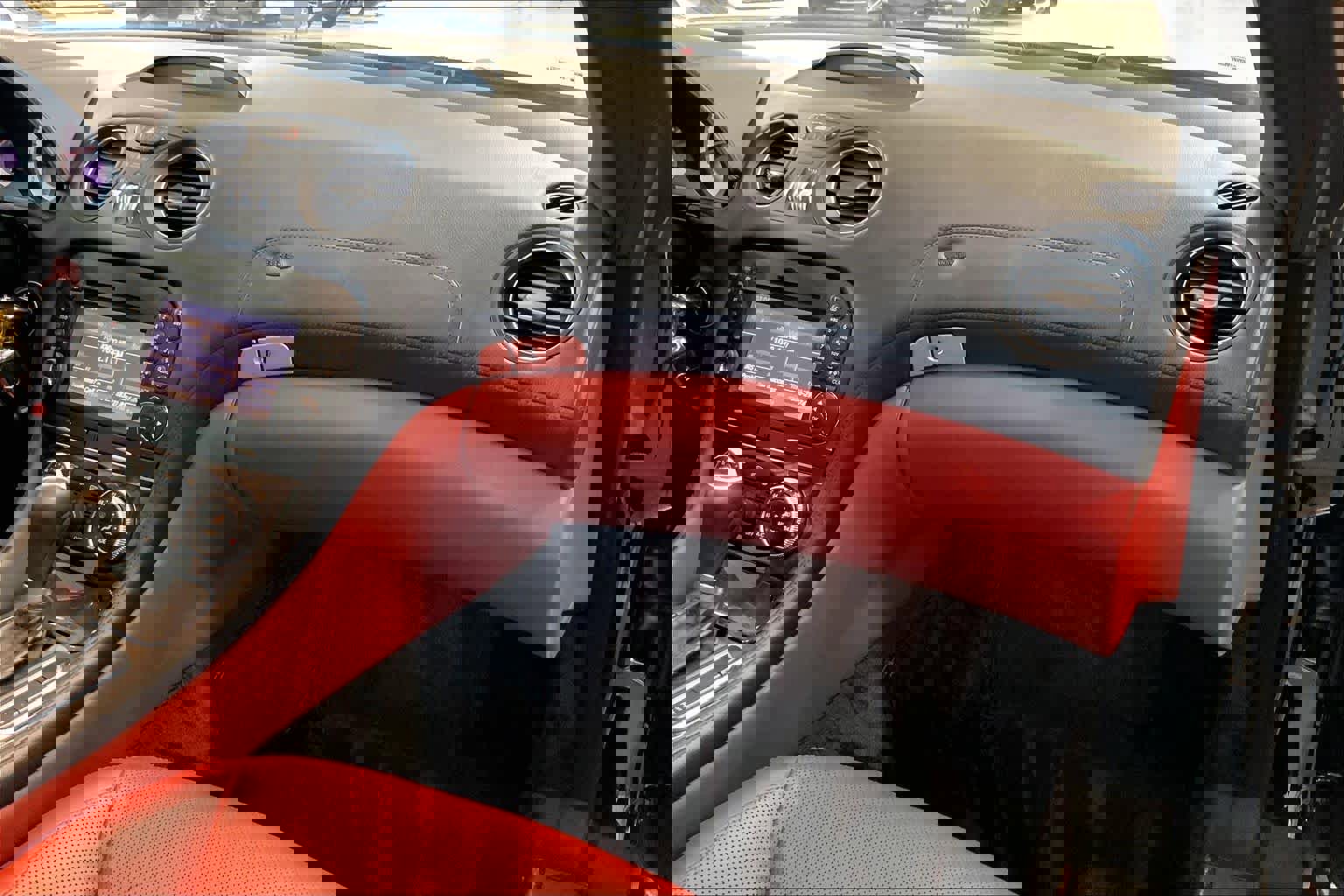 Used 2012 Mercedes-Benz SL 550 image 16