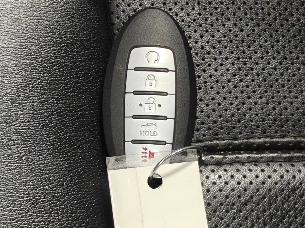 Used 2019 Nissan Pathfinder Platinum AWD/4WD image 19