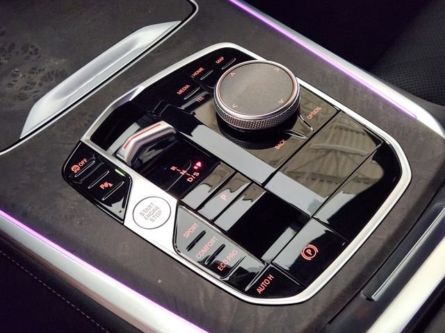 Used 2025 BMW X5 sDrive40i w/ M Sport Package image 20