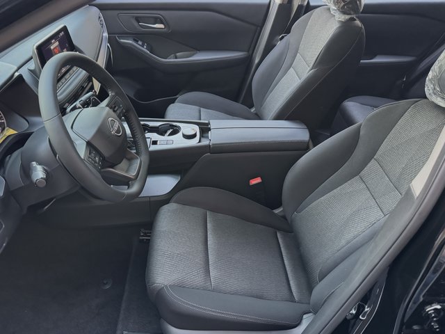 New 2026 Nissan Rogue SV AWD/4WD image 10