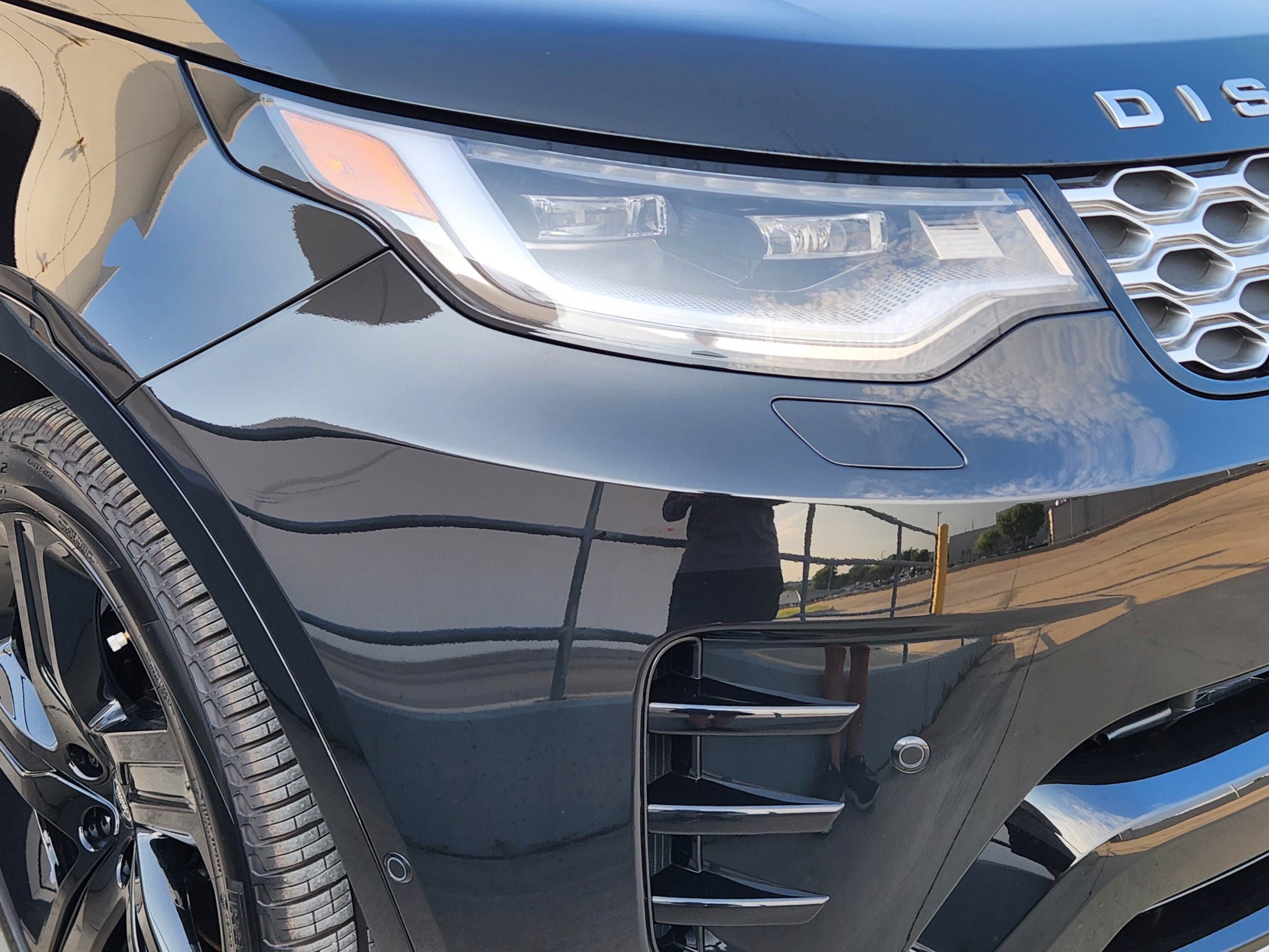 New 2026 Land Rover Discovery Limited Edition AWD/4WD image 31