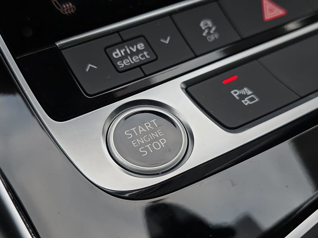 Used 2023 Audi Q8 Premium Plus w/ Premium Plus Package image 29