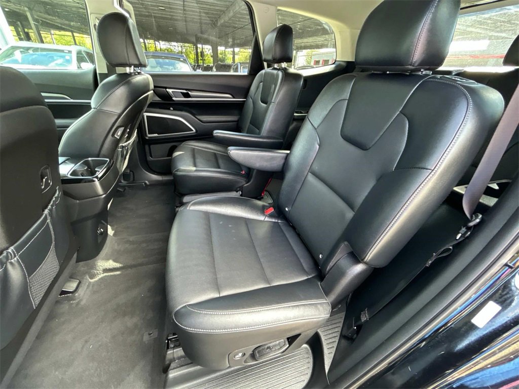 Used 2022 Kia Telluride S image 14